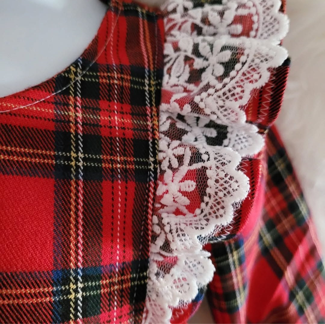 Christmas Rüschenkleid mit Spitze