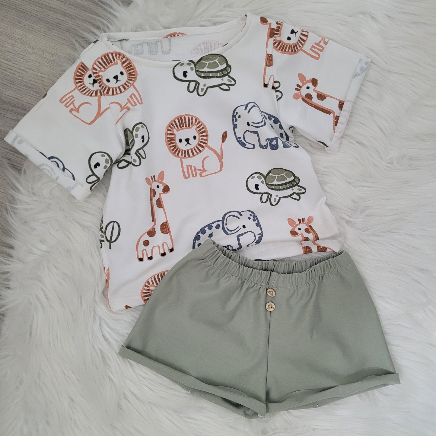 Shirt & shorts set gr 80
