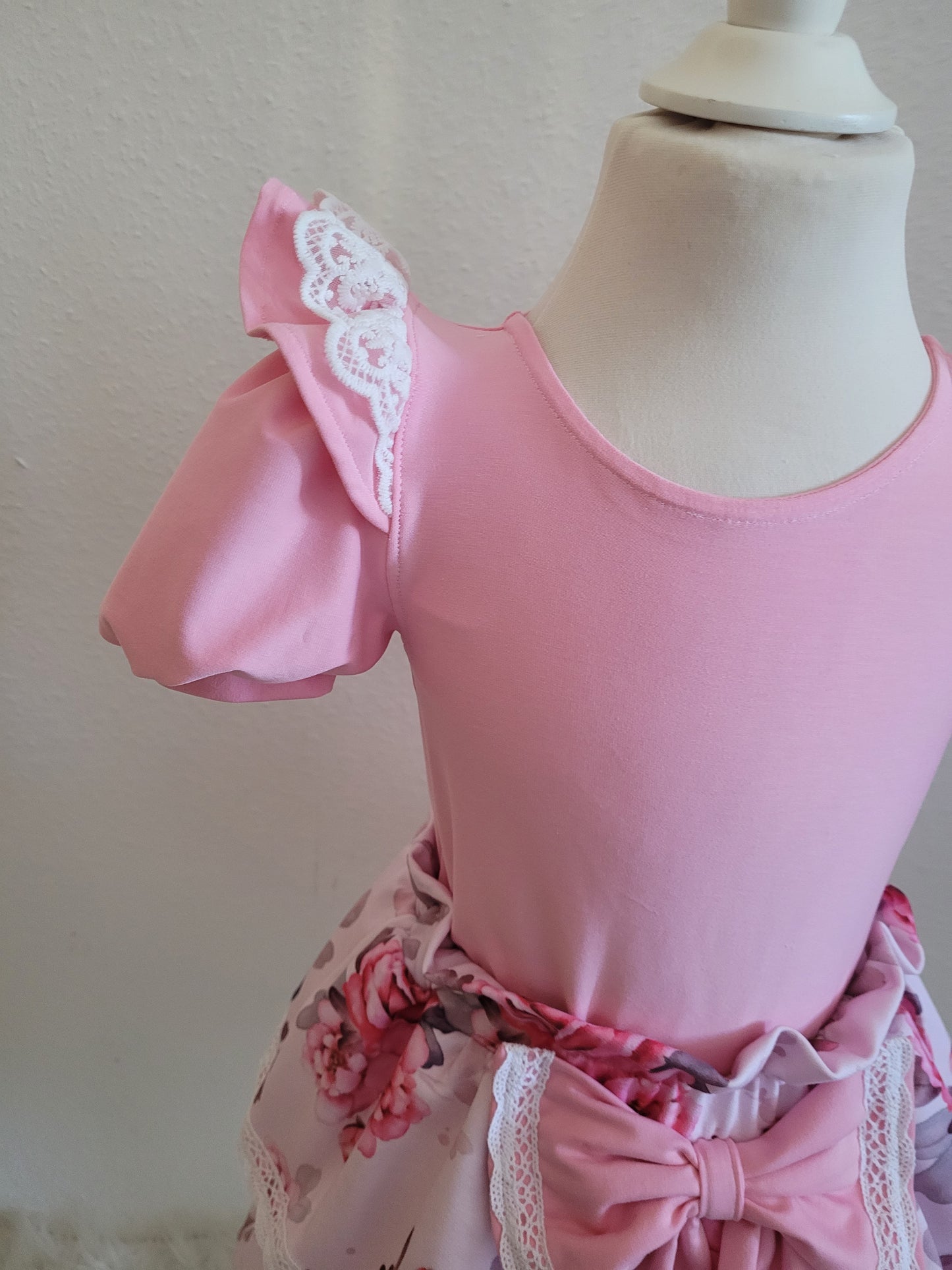 Rock & Shirt Set mit 8€ Rabatt