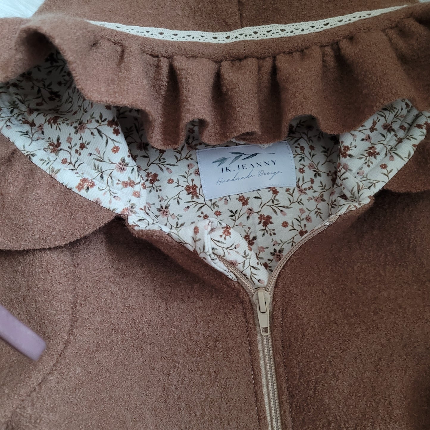 Signorina mit einen Rock