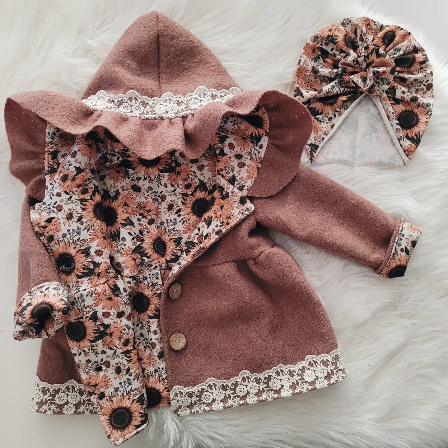 Cardigan + Bärchen Mütze o. Turban zum halben Preis