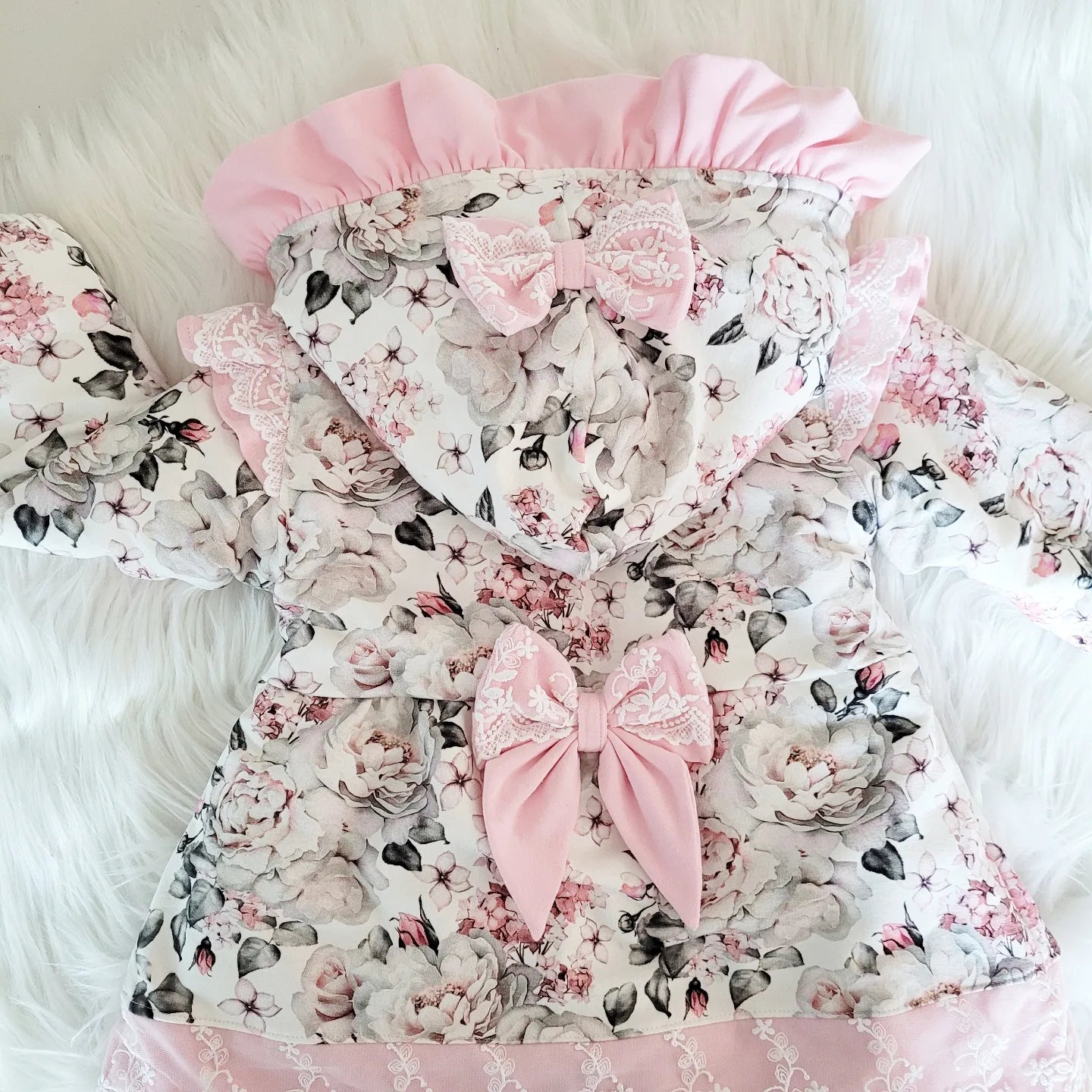 Cardigan mit allen Details