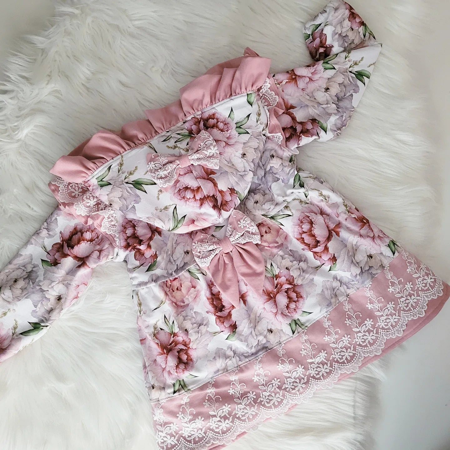 Cardigan mit allen Details