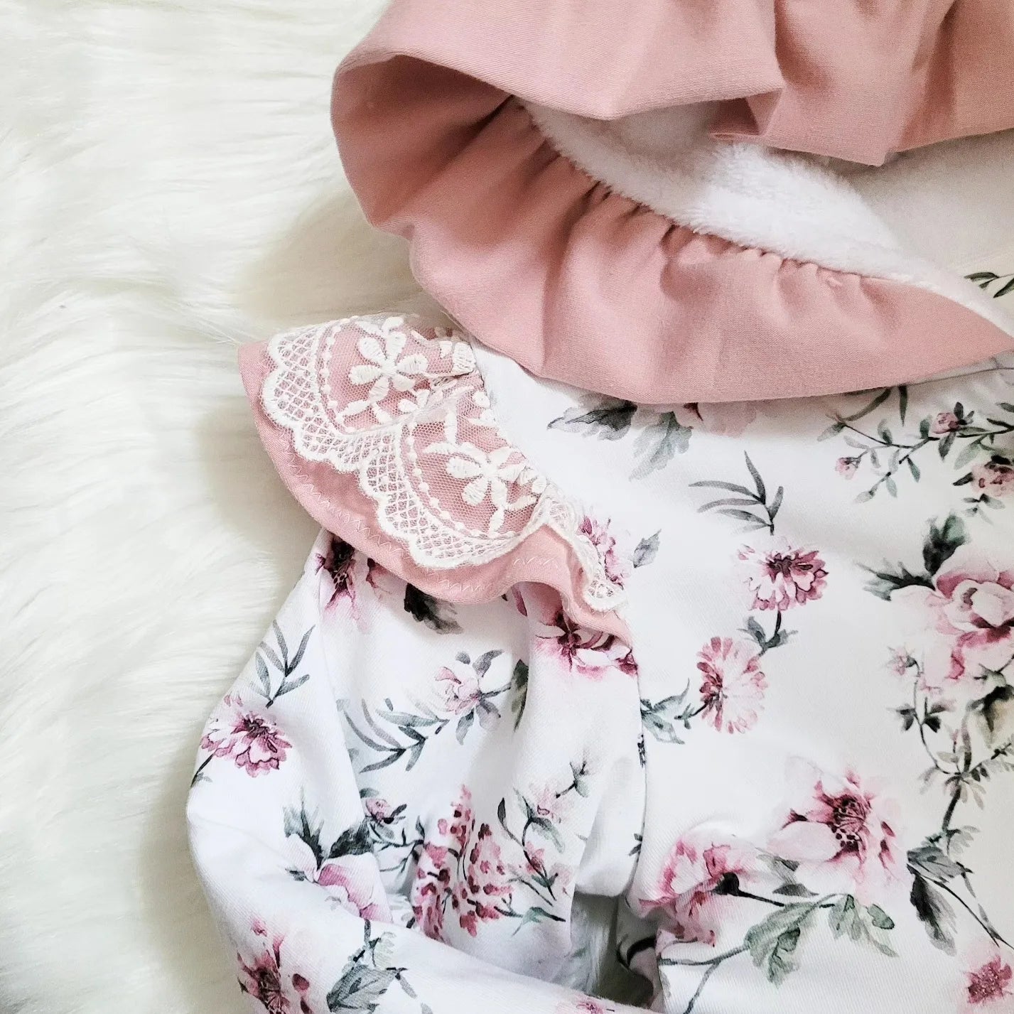 Cardigan mit allen Details