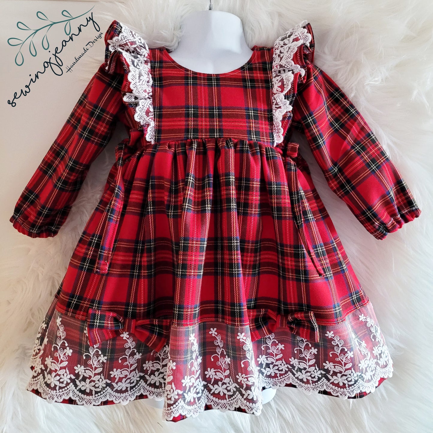 Christmas Rüschenkleid mit Spitze