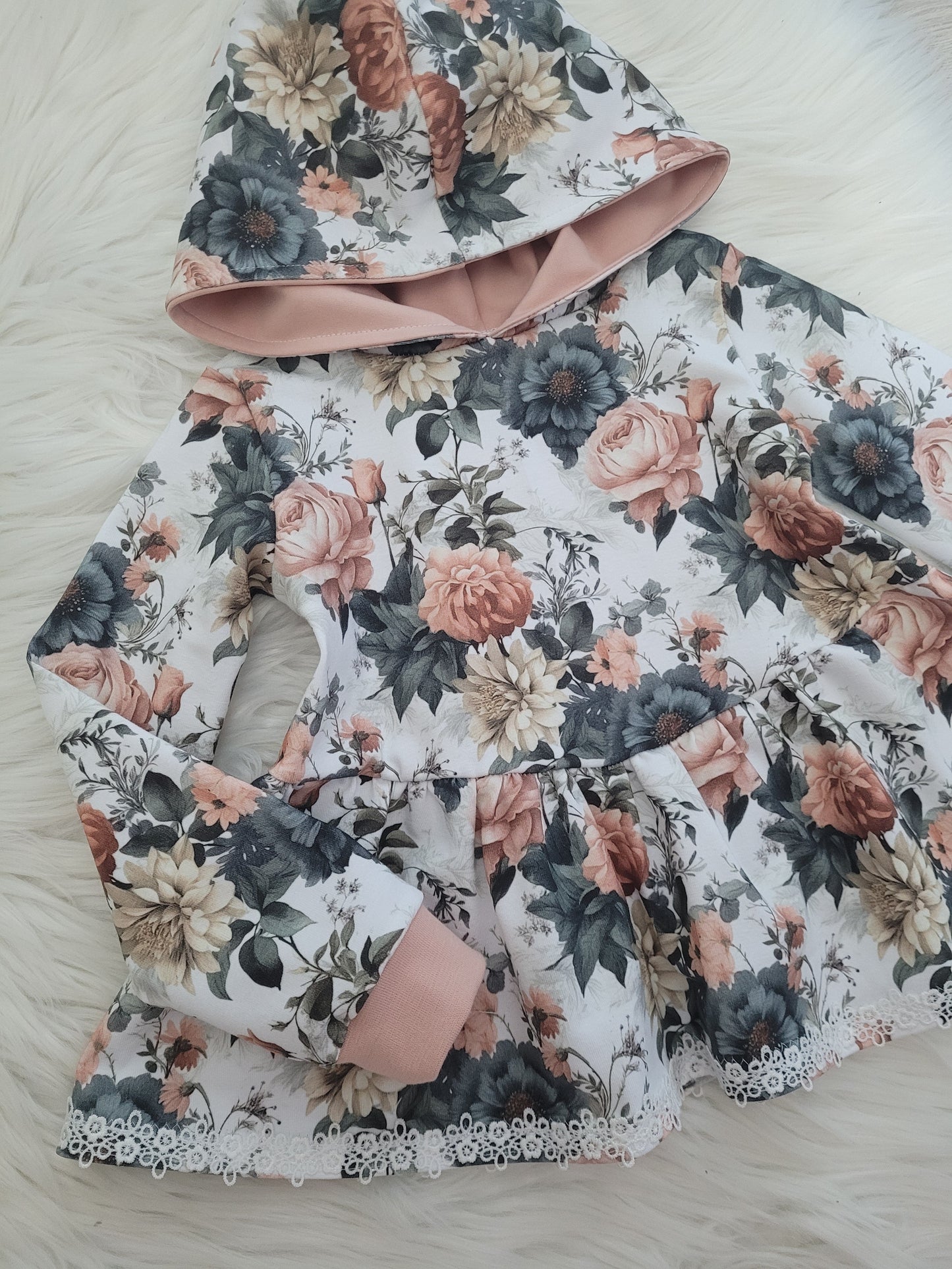 Dainty Sweater 86