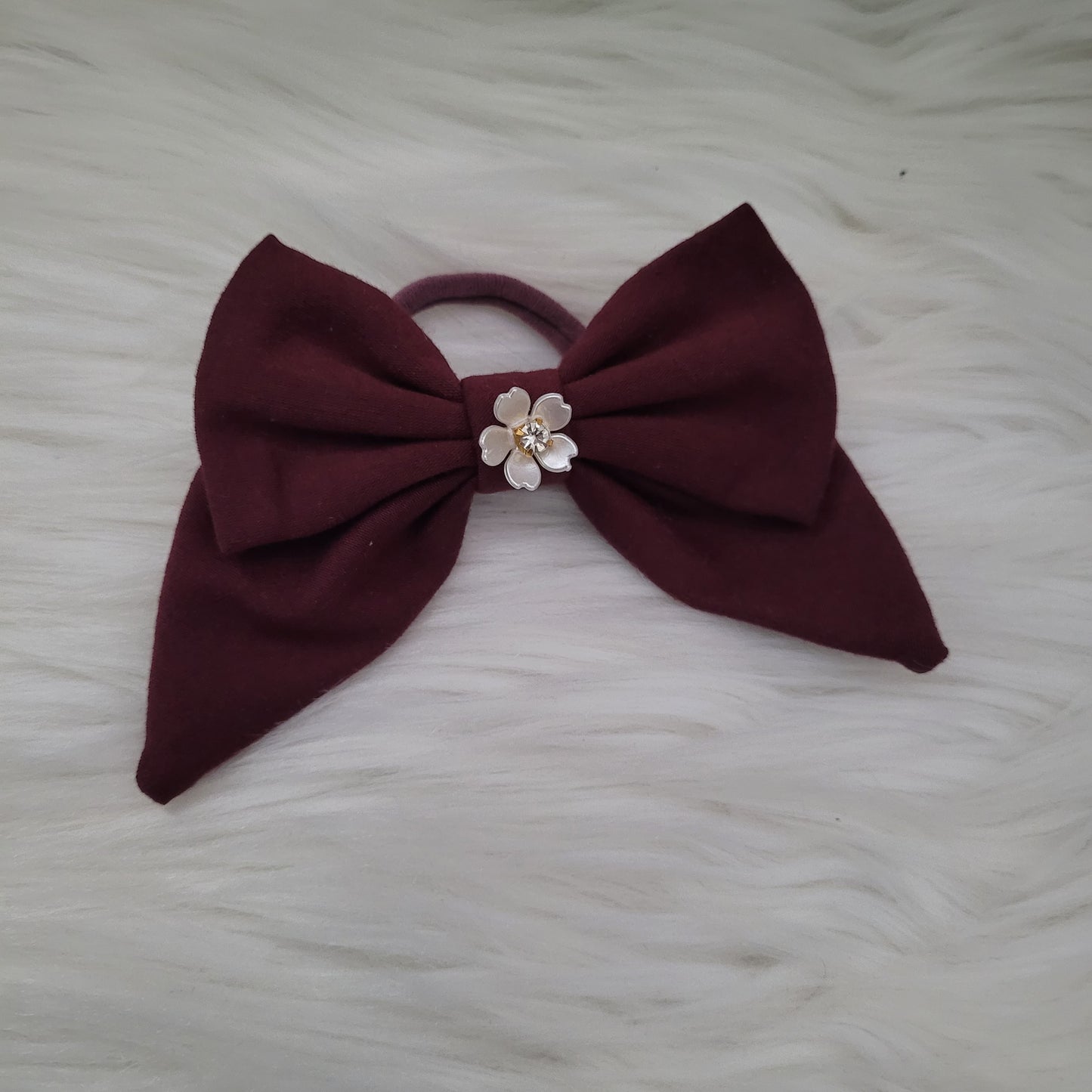 Haarschleifen mittel mit haargummi 119