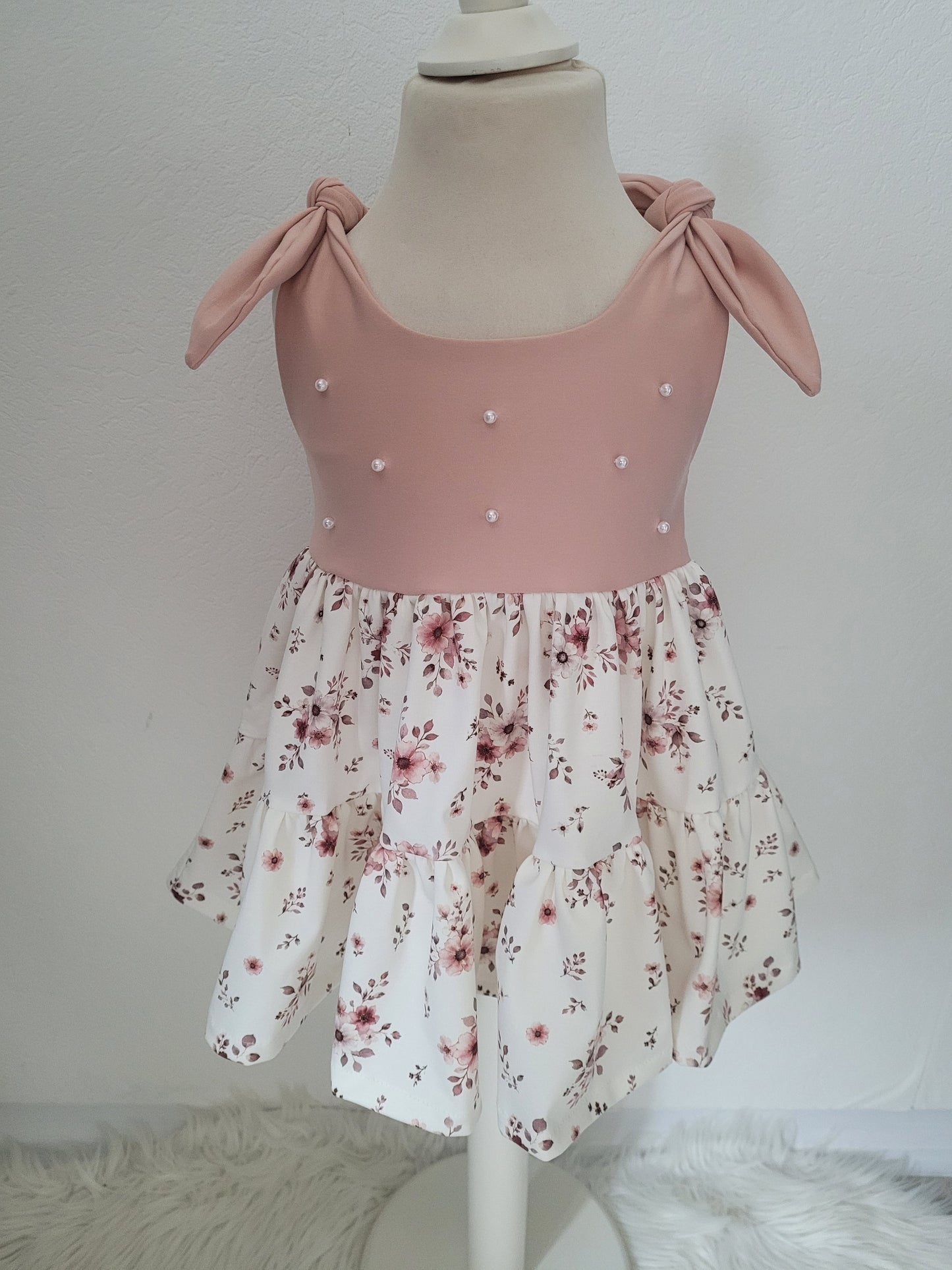 Bella top 104