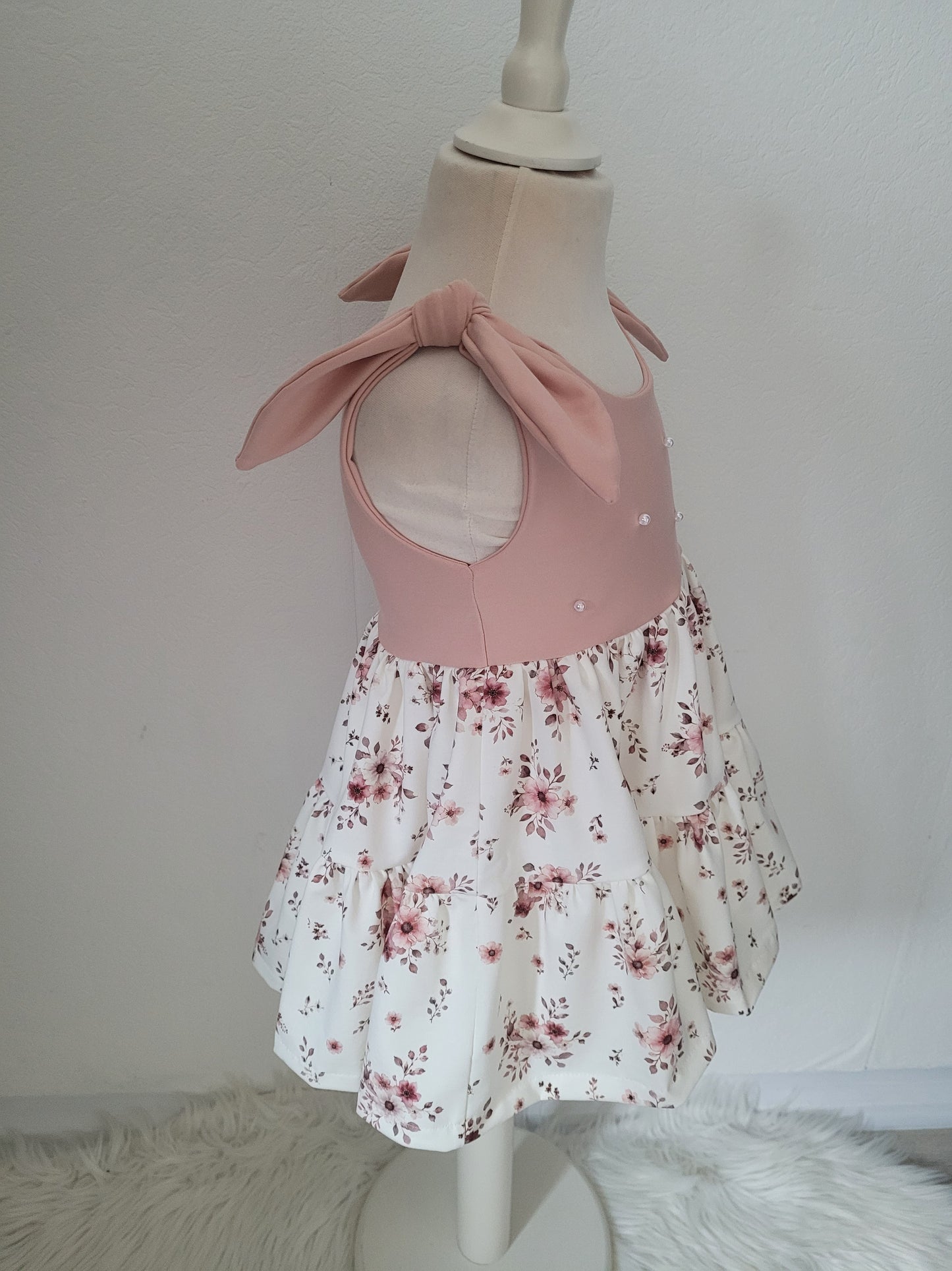Bella top 104