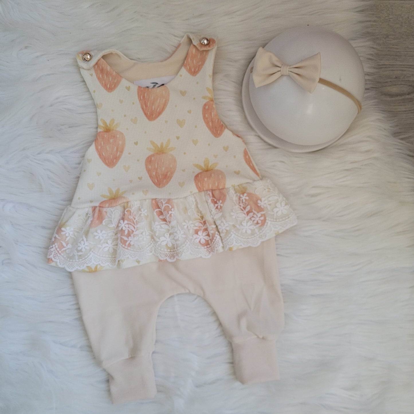 Baby Strampler 50-56 + kopfband geschenkt