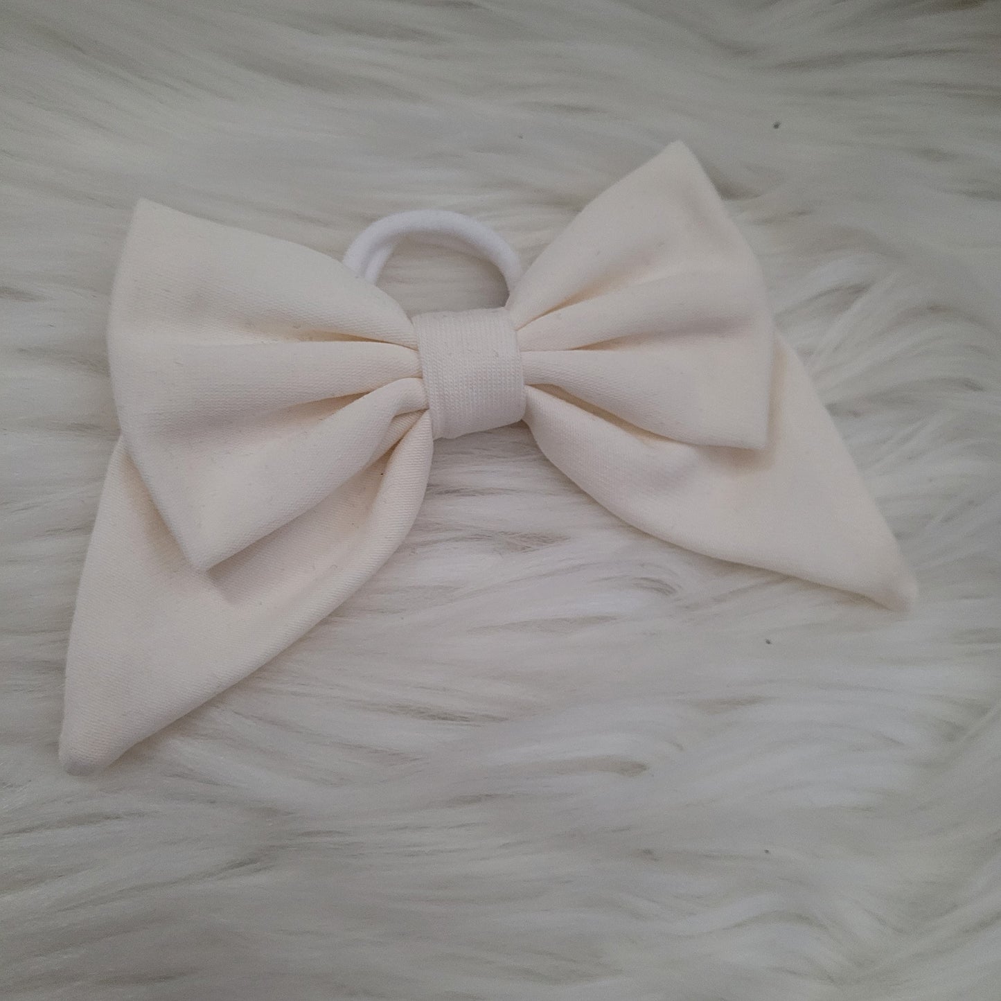 Haarschleifen mittel mit haargummi 96