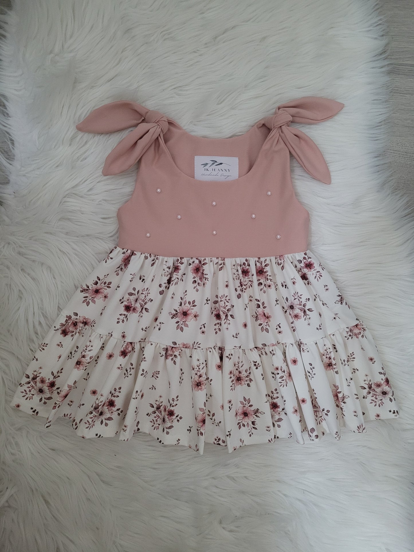 Bella top 104