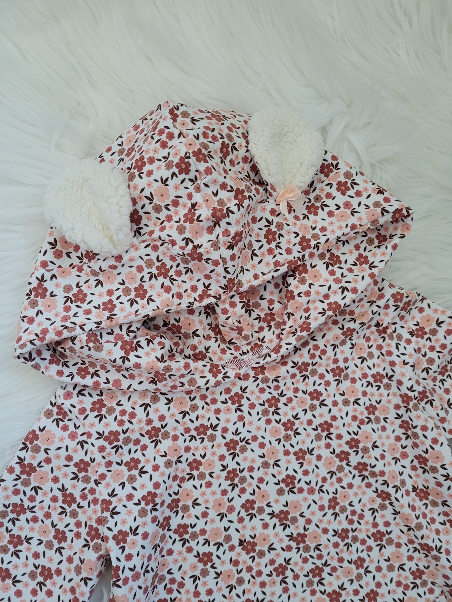 Flouncy hoodie 110