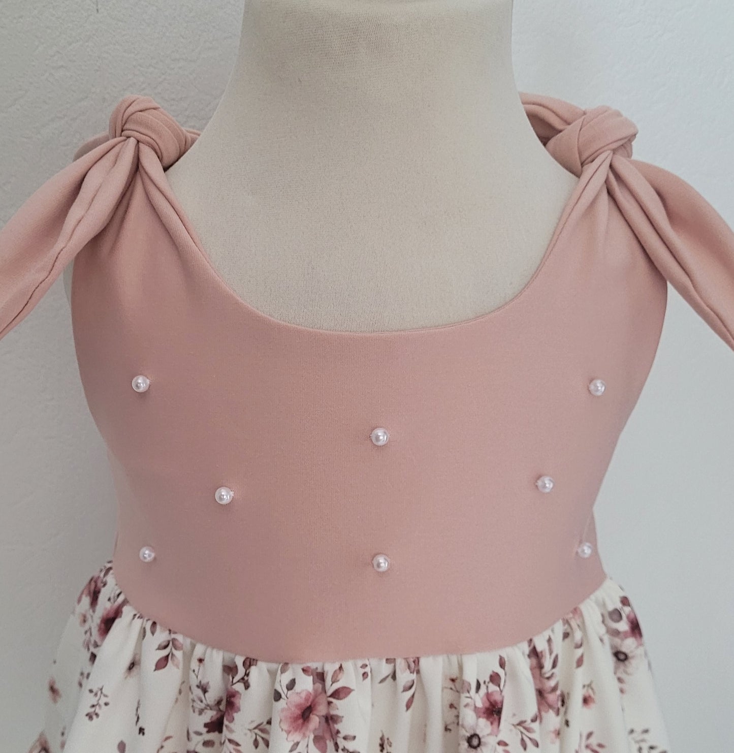 Bella top 104